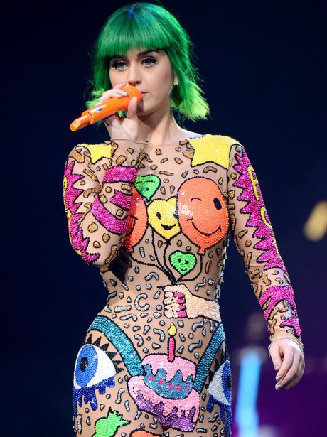 Katy Perry Keeps Her Outfit Low Key As Usual This Weeks Must See 1353
